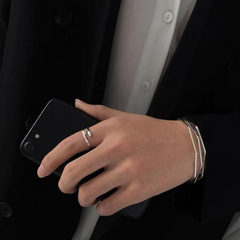 ETERNAL HUG RING Silver Plated